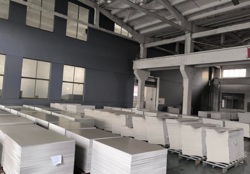 How to Choose the Right Flooring Manufacturer for Your Project